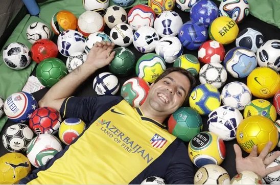 mayor colección de balones de fútbol