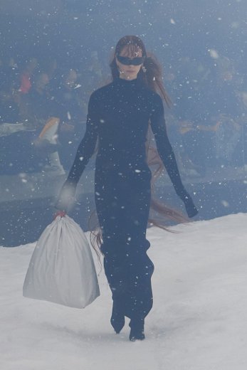 bolsa de basura más cara es de Balenciaga