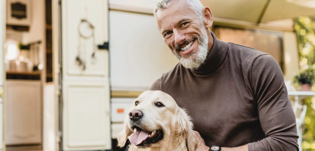 Cosas repugnantes que tu perro puede comer