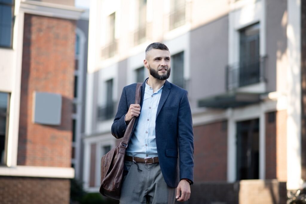 El bolso de mano masculino