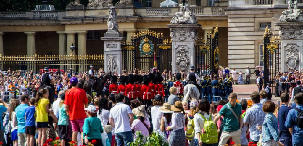 buckingham palace Isabel II