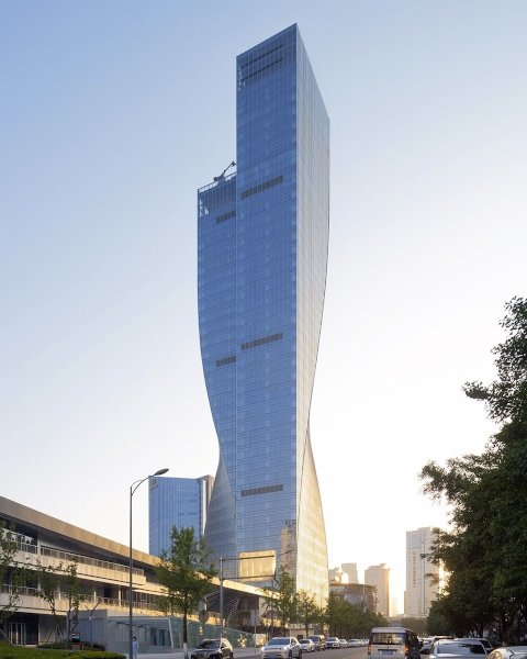 torcidoedificio