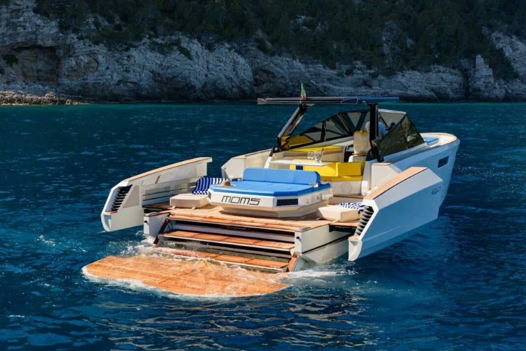 yate Evo Yachts R4XT