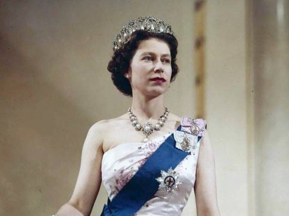 Reina Isabel II