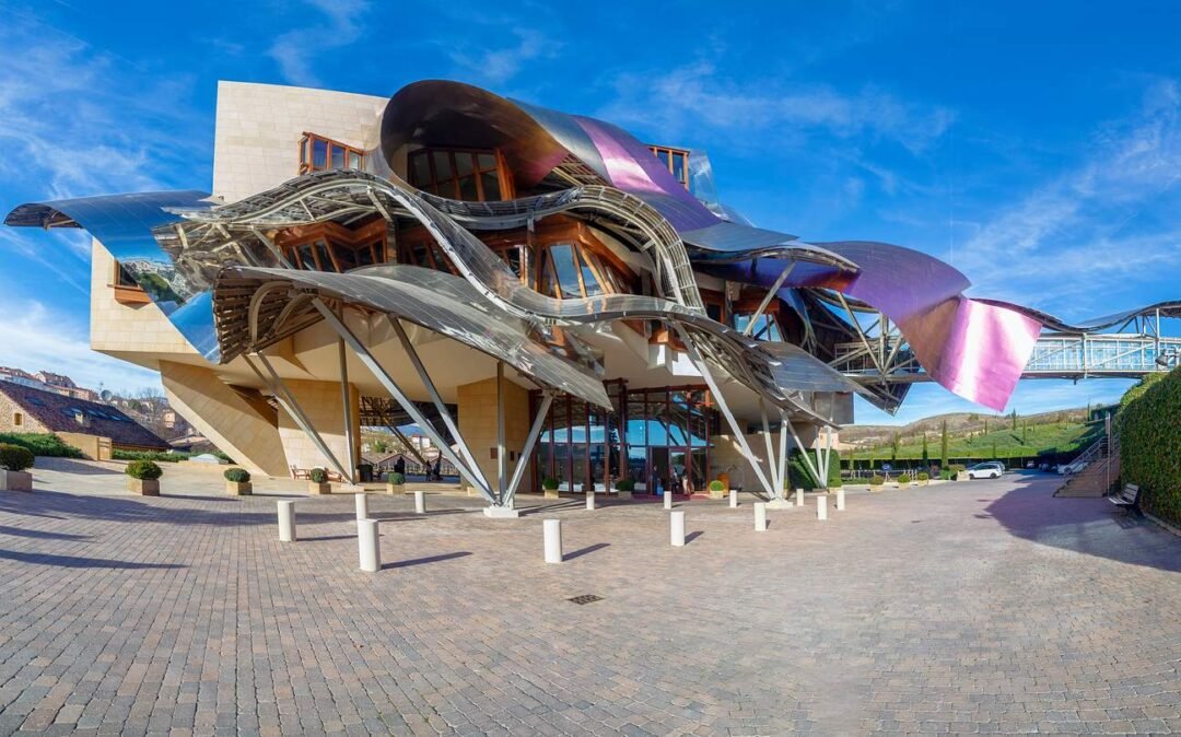 Ciudad del vino de Marqués de Riscal en Álava