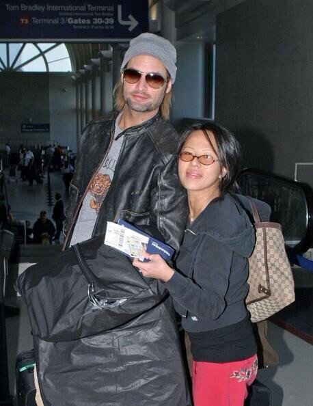 Josh Holloway y Kumala Yessika