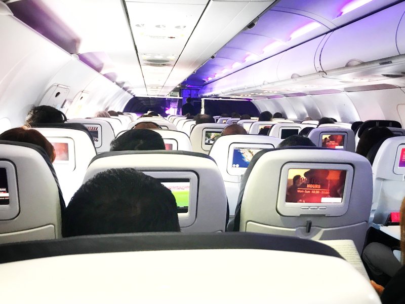 Tips para viajar en avión seguro