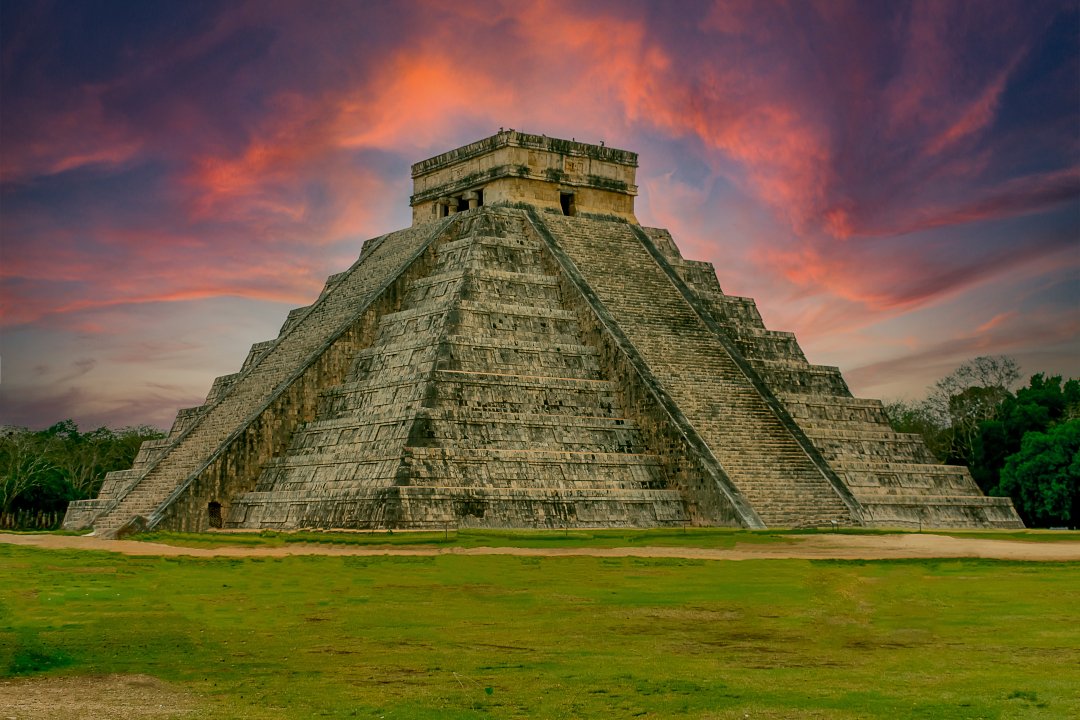 chichén itzá noche