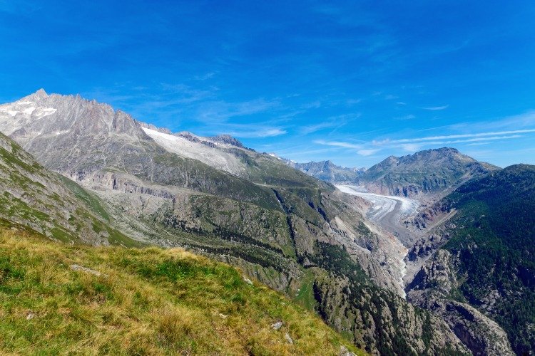 montana con glaciares de europa