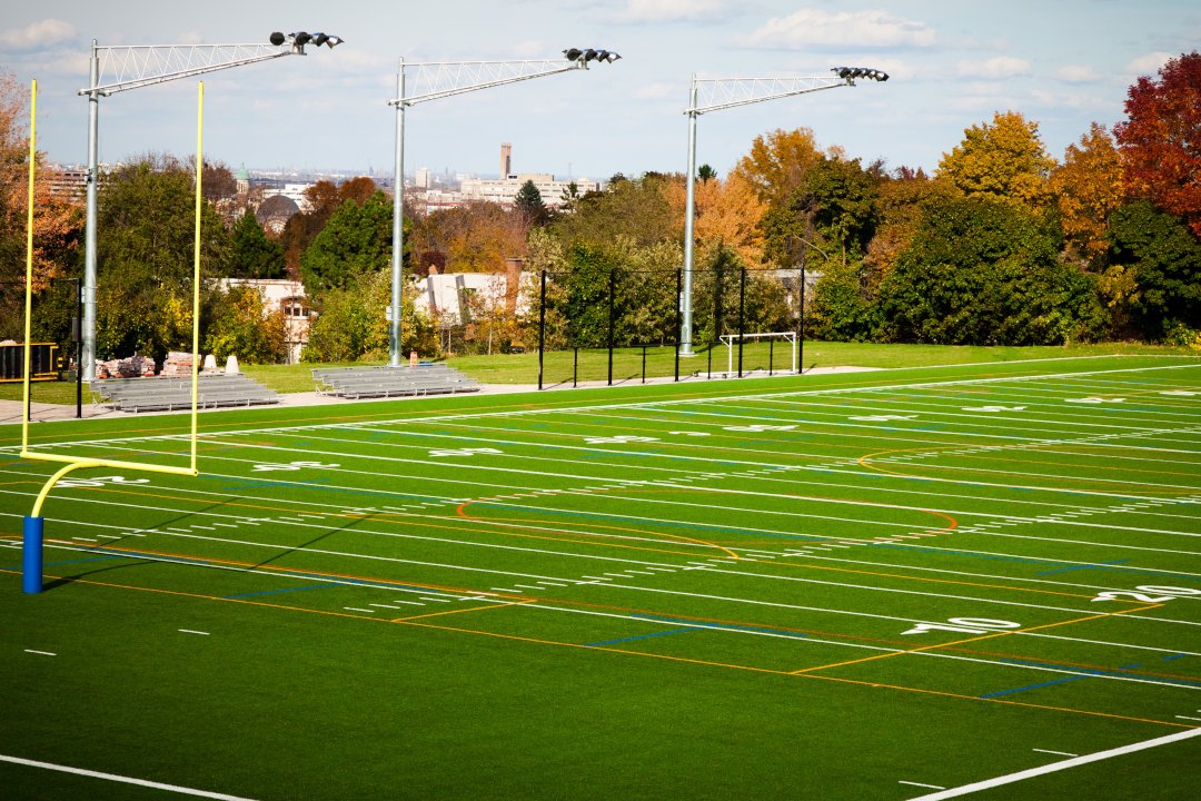 campo futbol americano nfl jayden daniels