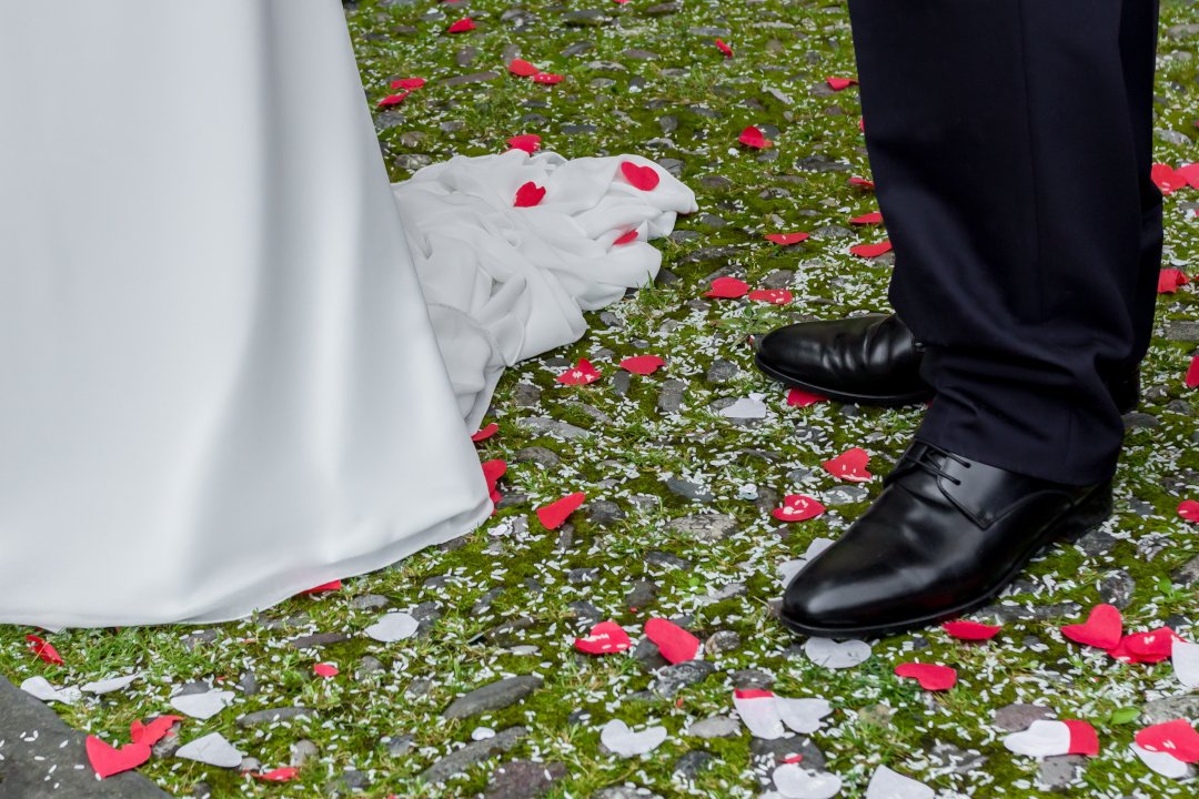 elegir traje boda verano pareja