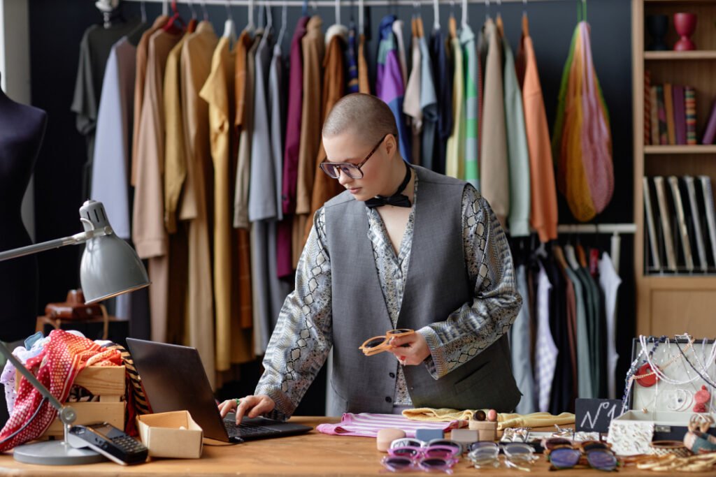 Brand Ropa Moda sostenible: marcas de ropa masculina que debes conocer